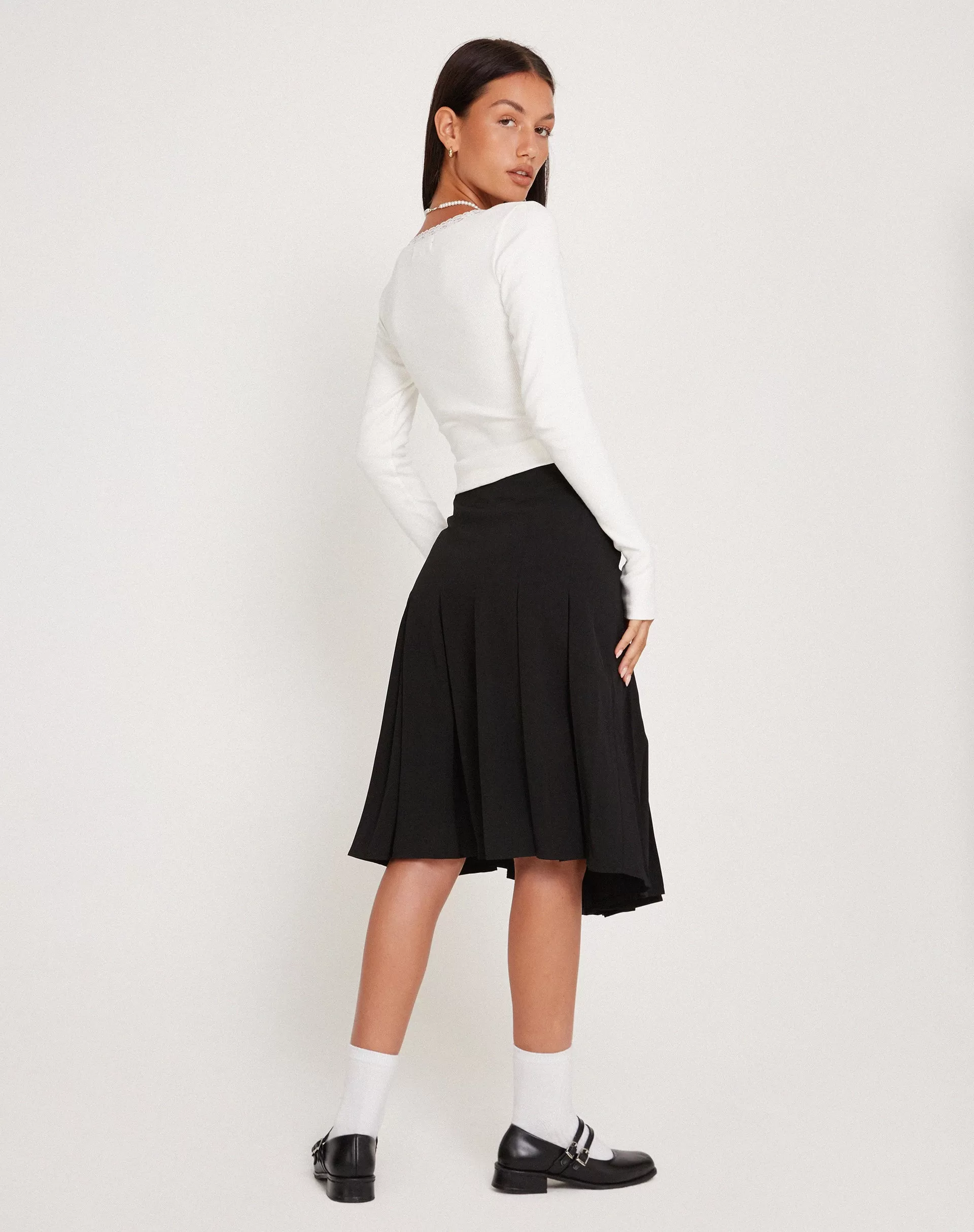 Madelyn Pleated Midi Skirt in Black